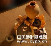 普洱茶VS五粮液 传统又现代的饮品